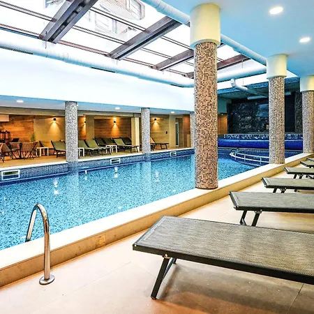 Predela Lux מלון דירות 3*