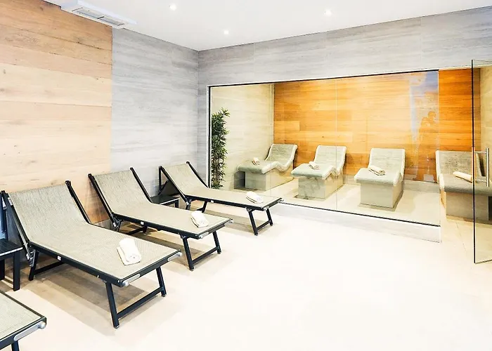 Predela Lux 3* 班斯科