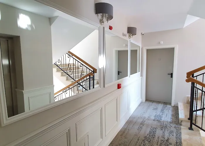 Predela Lux 班斯科