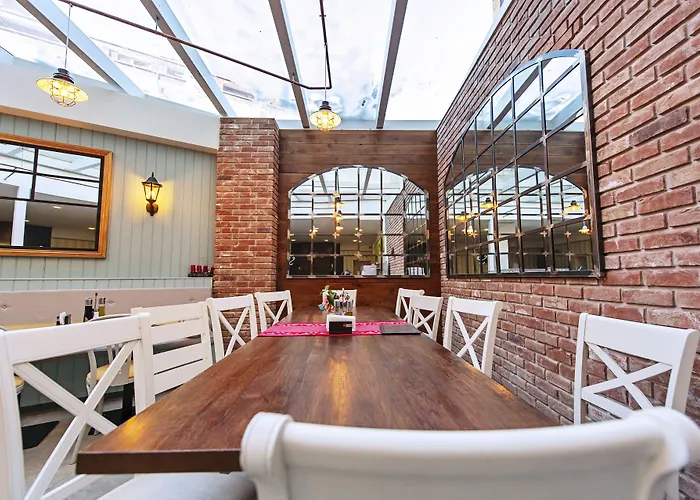 Predela Lux 3* 班斯科