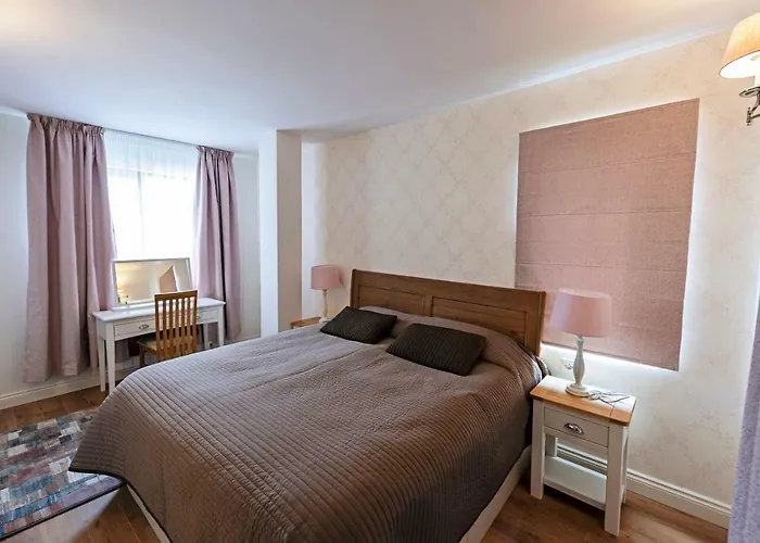 Predela Lux 班斯科