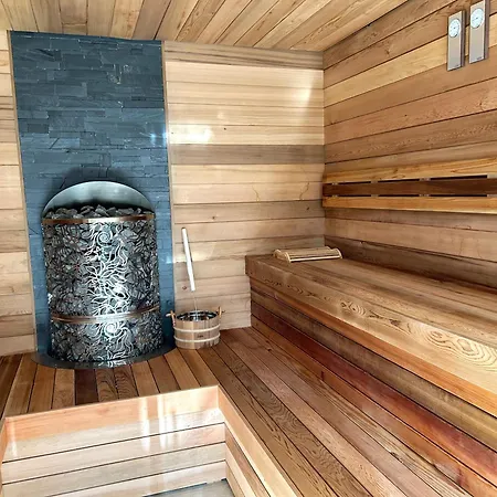 Predela Lux 3* Бансько